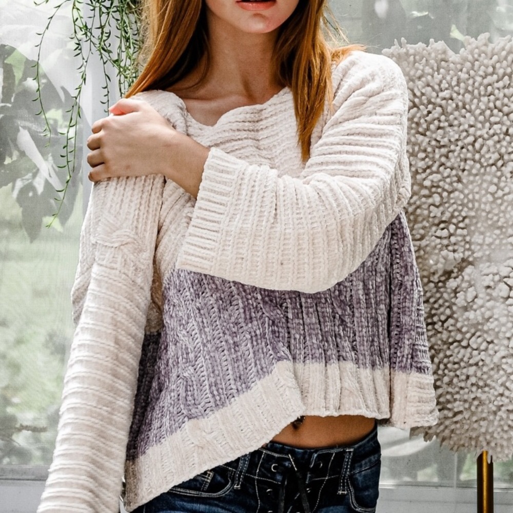 O&O Chenille Cable Knit Sweater Bell Sleeve - Picture 12 of 12